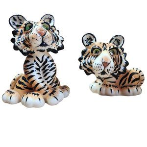 Lynda Corneille 2003 Large Swak Tiger Slat & Pepper Shakers 5"x4"x3"